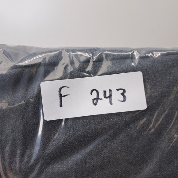 Wilfred Aritzia Womens Gray Pleated Trouser Pants Size 8 Crepe Wide Leg - Picture 12 of 12